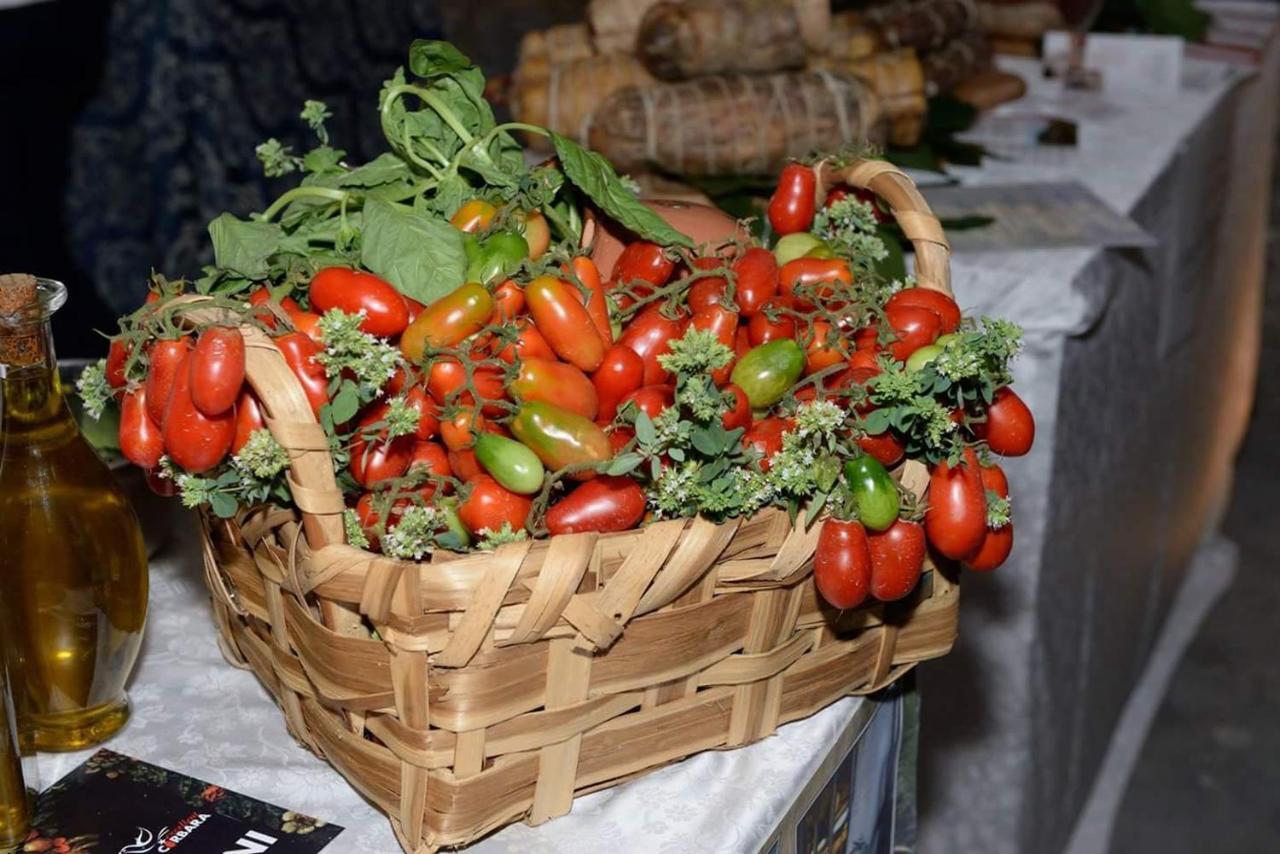 مبيت وإفطار Corbara  Agriturismo A Do' Cumparone المظهر الخارجي الصورة